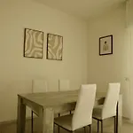 Lily House Apartamento