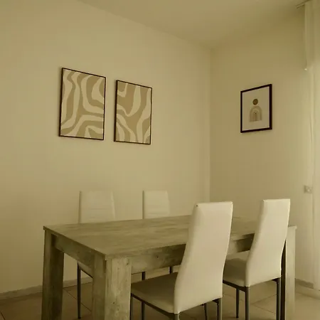 Lily House Apartment