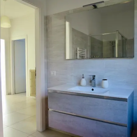 Lily House Apartment *